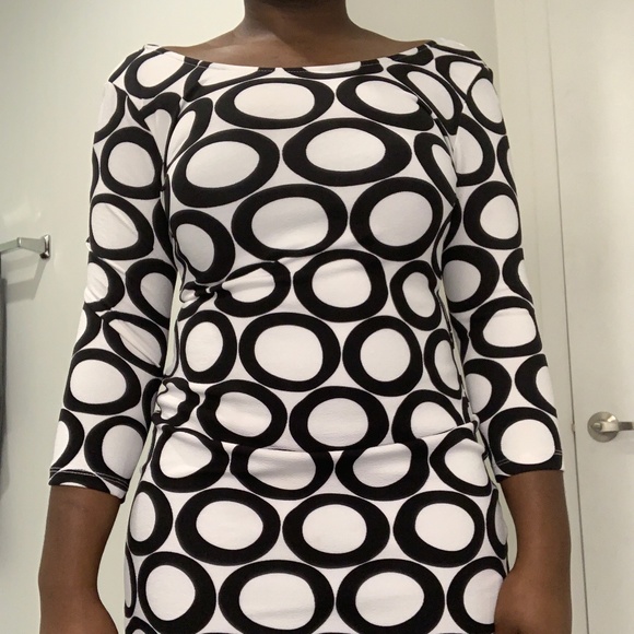 dress - Picture 1 of 3